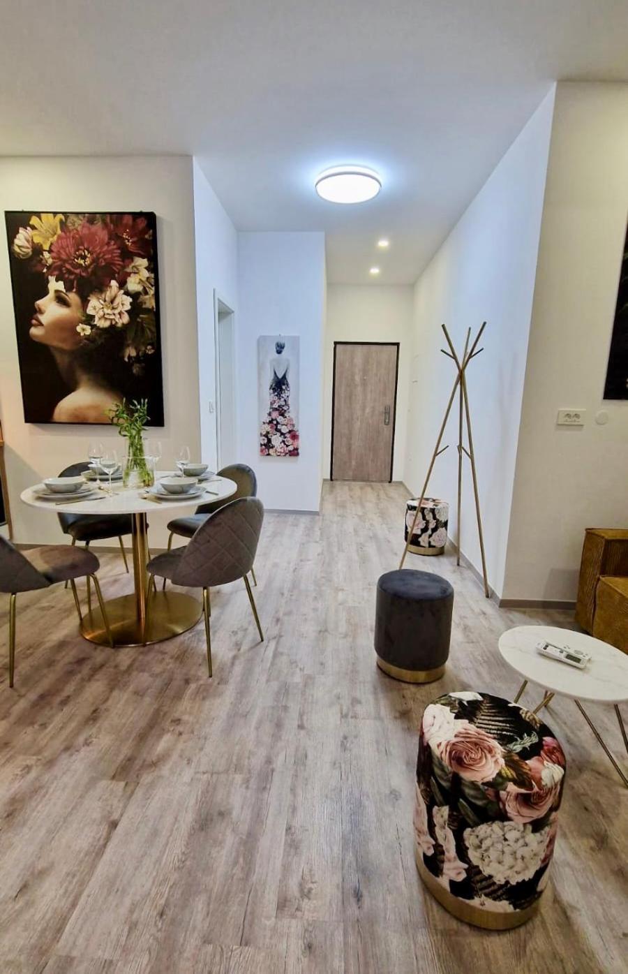 Ljubljana Central Cozy Apartment W Free Parking Exterior foto